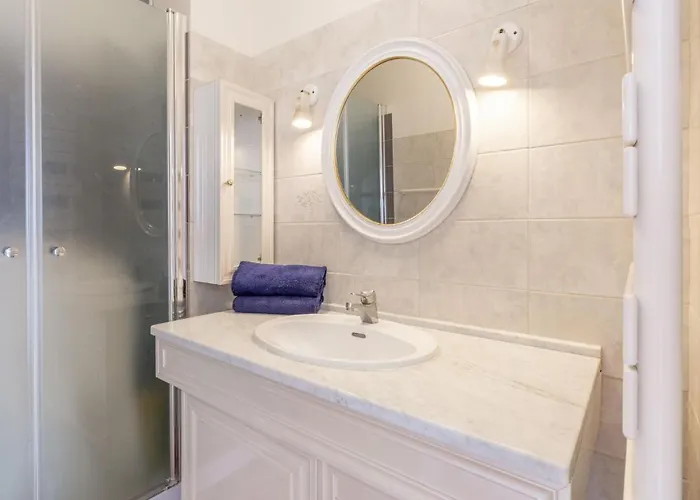 Appartement Le Grand Large-3 By Interhome